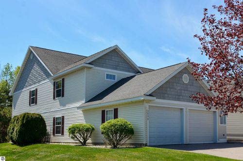 2088 Chelsea Ln, Traverse City, MI, 49685-7084 | Card Image
