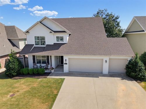 4697 W Marble Ridge Dr, Fayetteville, AR, 72704-3421 | Card Image