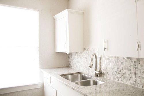 4-4107 Herschel Ave, Dallas, TX, 75219-3015 | Card Image