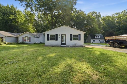 4991 Lear Nagle Rd, North Ridgeville, OH, 44039-2105 | Card Image