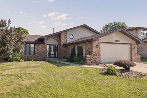 13049 Finch Ct, Homer Glen, IL, 60491-9033 | Card Image