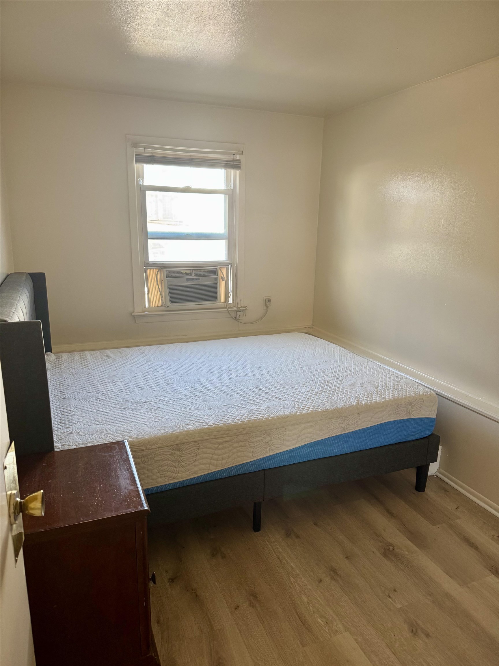 Residential Lease in JC, Heights 5