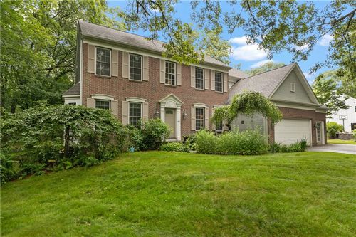 48 Fieldstone Ln, Saunderstown, RI, 02874-1953 | Card Image