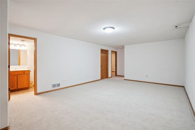1727 Hunters Creek Way, Condo with 3 bedrooms, 3 bathrooms and null parking in Marion IA | Image 14