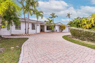 3326 Ne 168th St, House other with 4 bedrooms, 3 bathrooms and null parking in North Miami Beach FL | Image 3