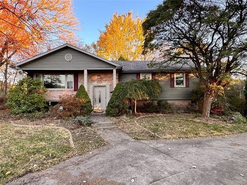 712 Mcclurg Rd, Boardman, OH, 44512-6409 | Card Image