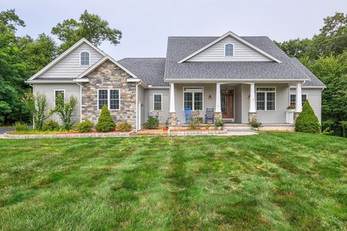 31 Noble St, Dudley, MA, 01571-5790 | Card Image