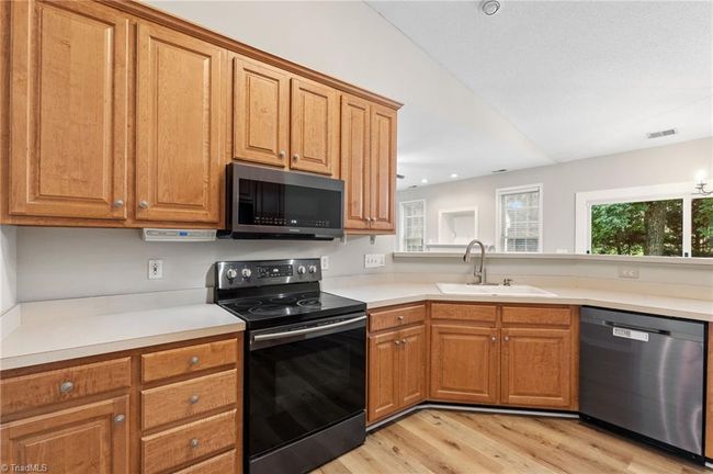 3656 Shadow Ridge Dr, House other with 4 bedrooms, 3 bathrooms and null parking in High Point NC | Image 10