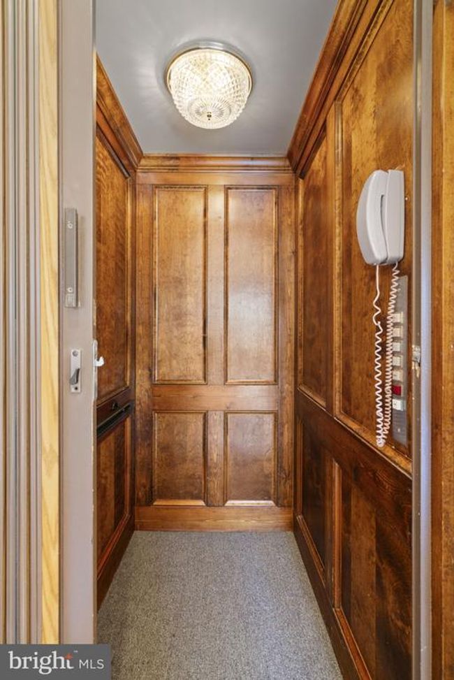1537 Cedar Ave, Townhouse with 4 bedrooms, 5 bathrooms and null parking in MCLEAN VA | Image 23