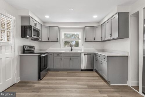 a-26 Wilmer St, Glassboro, NJ, 08028-2534 | Card Image