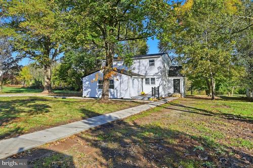 440 King St, SPRING CITY, PA, 19475-1324 | Card Image