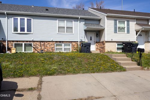 508 17th Street Nw, Mandan, ND, 58554 | Card Image
