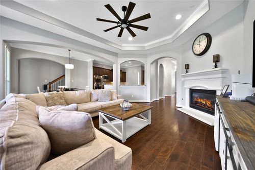 10118 Hutton Park Dr, Katy, TX, 77494-5900 | Card Image