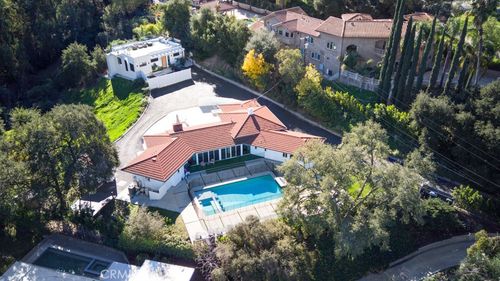 4620 Caritina Dr, Tarzana, CA, 91356-5011 | Card Image