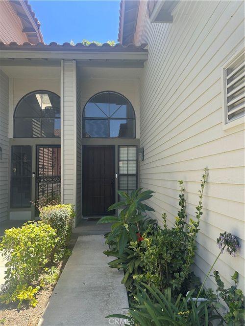 16812 Picadilly Ln, Cerritos, CA, 90703-1772 | Card Image
