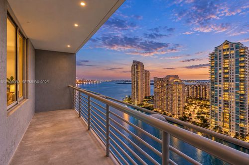 3117-325 S Biscayne Blvd, Miami, FL, 33131-2475 | Card Image