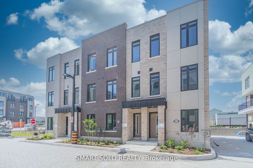 29 Spruce Pines Cres, Toronto, ON, M4A0A9 | Card Image