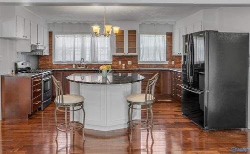 538 Josh St, Rainbow City, AL, 35906-6012 | Card Image