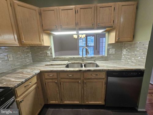 8802-8802 Groffs Mill Dr, OWINGS MILLS, MD, 21117-4854 | Card Image