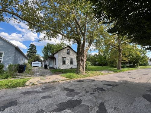 3447 E 70th St, Cleveland, OH, 44127-2004 | Card Image
