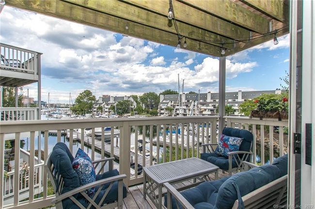 APT-102 - 123 Harbor Dr, Condo with 2 bedrooms, 3 bathrooms and null parking in Stamford CT | Image 5