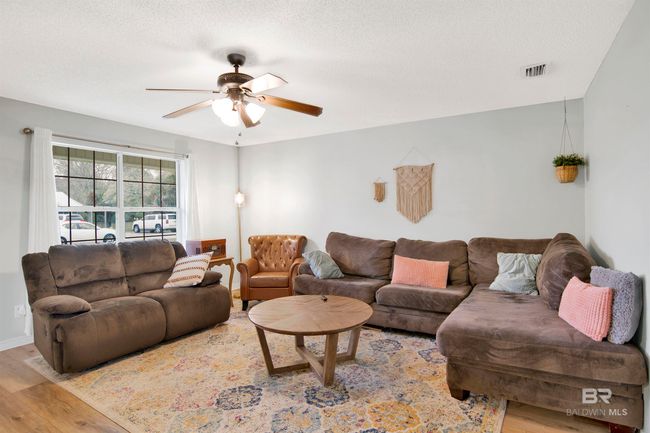 Living Room | Image 9