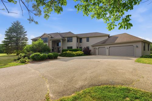 W350S1951 Waterville Rd, Ottawa, WI, 53066 | Card Image
