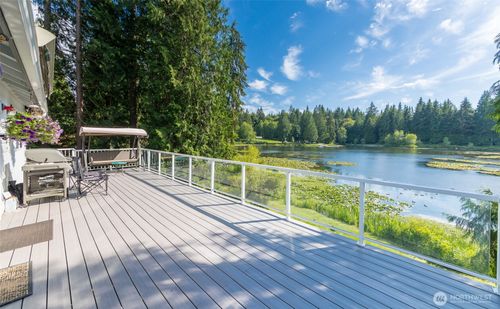 1010 W Stanley St, Granite Falls, WA, 98252-8812 | Card Image