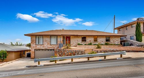 6249 Westwind Dr, El Paso, TX, 79912-3831 | Card Image