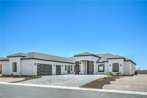 1525 Heights Dr, Logandale, NV, 89021-9980 | Card Image