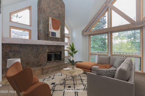 17-111 Scott Hill Rd, Beaver Creek, CO, 81620-5405 | Card Image
