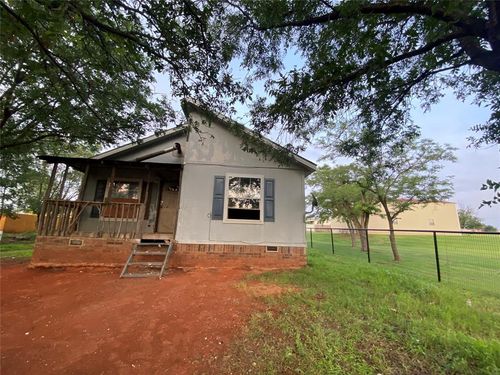 307 N Massingale Dr, Cordell, OK, 73632-4425 | Card Image
