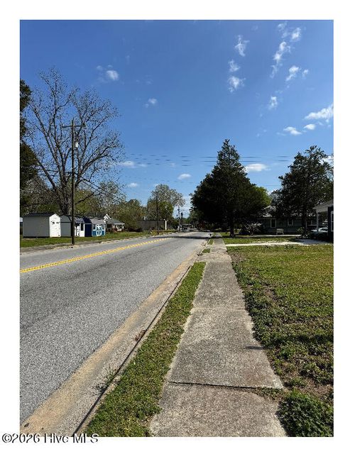 8119 Main St, Vanceboro, NC, 28586-9155 | Card Image