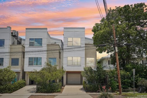 219 W Laurel, San Antonio, TX, 78212-4304 | Card Image
