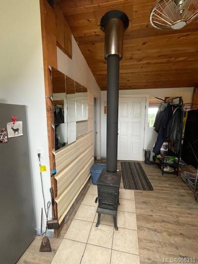 901 Isabella Point Rd, House other with 1 bedrooms, 1 bathrooms and 4 parking in Salt Spring Island BC | Image 10