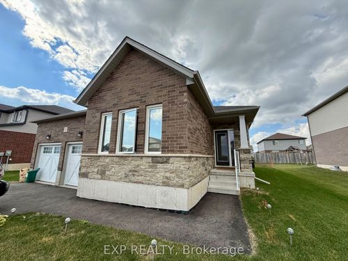 115 Maple St, Drayton, ON, N0G1P0 | Card Image