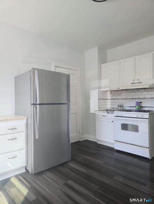 apt-1-183 Ely Ave, Norwalk, CT, 06854-4292 | Card Image