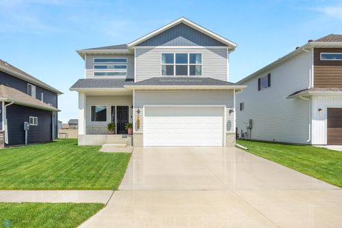 1030 Albert Dr W, West Fargo, ND, 58078-8553 | Card Image