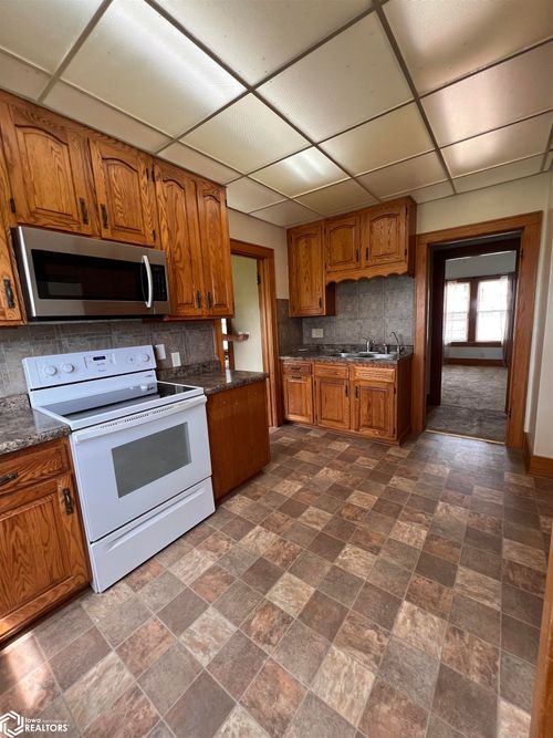 316 6th St, Schleswig, IA, 51461-1008 | Card Image