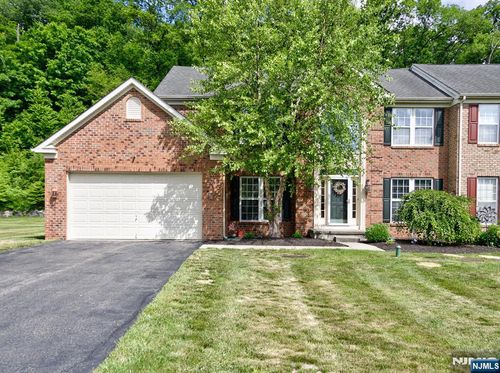 26-28 Primrose Ln, Sparta, NJ, 07871 | Card Image