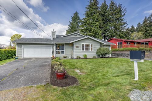 17851 9th Ave Ne, Poulsbo, WA, 98370-8426 | Card Image