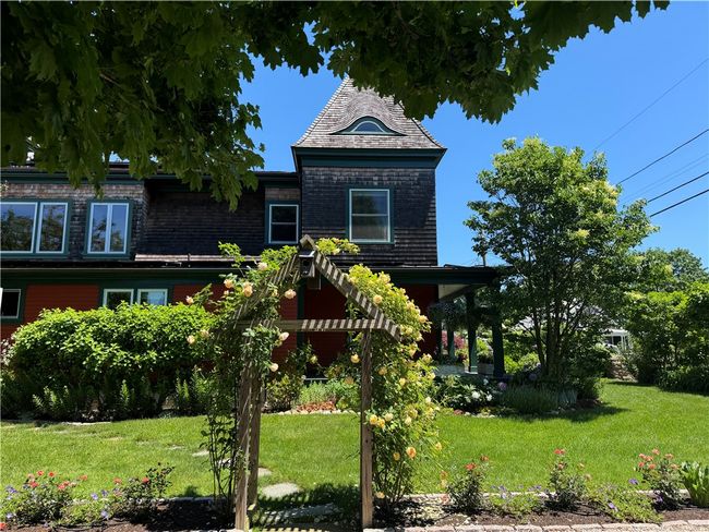 43 Avondale Rd, House other with 5 bedrooms, 5 bathrooms and 11 parking in Westerly RI | Image 7
