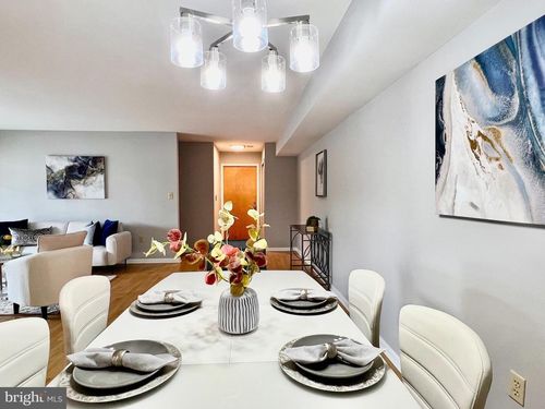 apt-4-111 Biscayne Ct, Princeton, NJ, 08540-7803 | Card Image