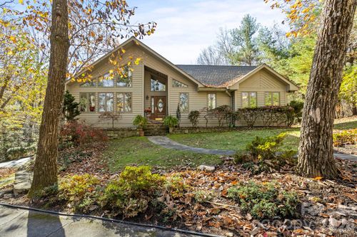 231 Greenleaf Dr, Flat Rock, NC, 28731-9584 | Card Image