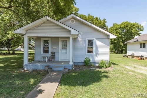 212 7th St, Park Hills, MO, 63601-2414 | Card Image