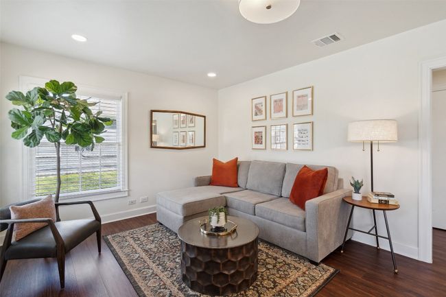 1213 S Church St, House other with 3 bedrooms, 2 bathrooms and 2 parking in Georgetown TX | Image 8