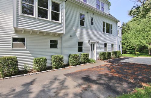 821 Long Ridge Rd, Stamford, CT, 06902-1204 | Card Image