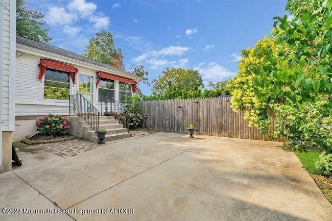 10 Berg Ave, House other with 4 bedrooms, 2 bathrooms and null parking in Elberon NJ | Image 20