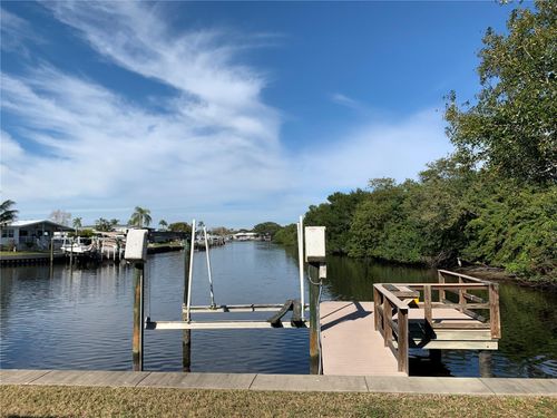 339-383 Mount Richmond Ave Ne, ST PETERSBURG, FL, 33702-6944 | Card Image