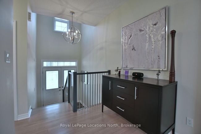 16 Starboard Cir, House other with 3 bedrooms, 3 bathrooms and 2 parking in Wasaga Beach ON | Image 6